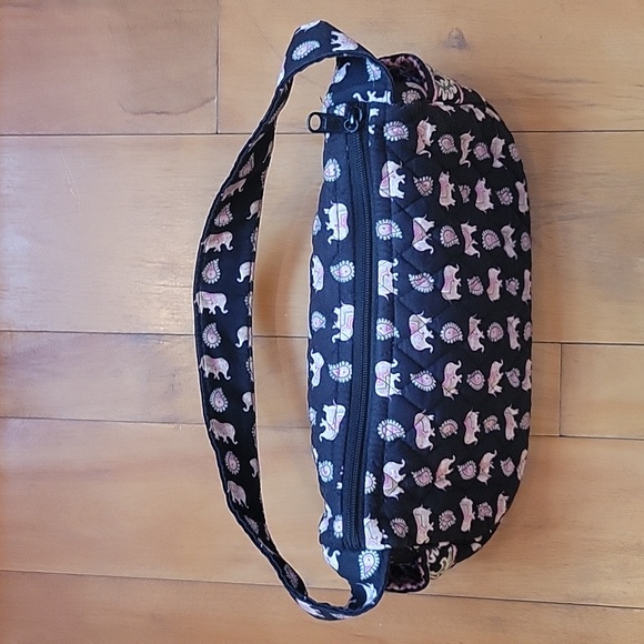 Vera Bradley bag with pink elephant print - Picture 3 of 8
